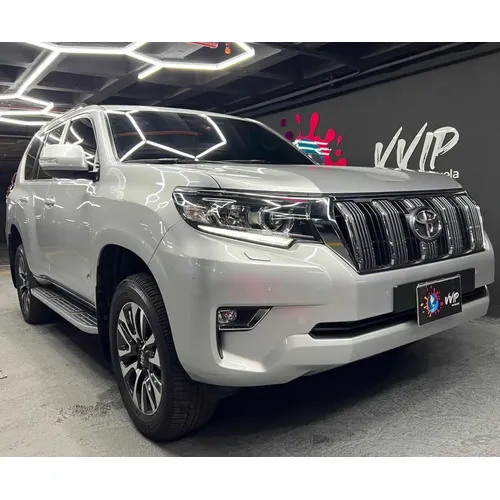 Toyota Prado VX 2022 Plateado Caracas
