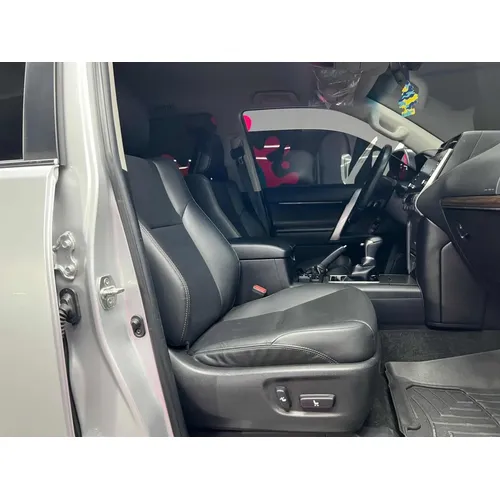 Toyota Prado VX 2022 Plateado Caracas