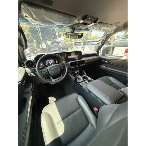 Toyota Land Cruiser Prado 2024 Gris Caracas