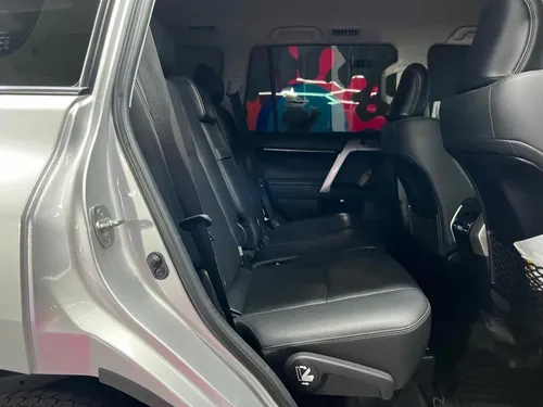 Toyota Prado VX 2022 Plateado Caracas