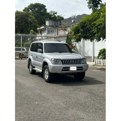Toyota Land Cruiser Prado 2005 Plateado Caracas