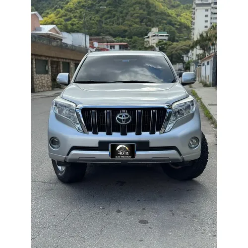 Toyota Land Cruiser Prado EX.R 2014 Plateado Caracas