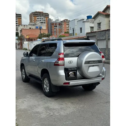 Toyota Land Cruiser Prado EX.R 2014 Plateado Caracas