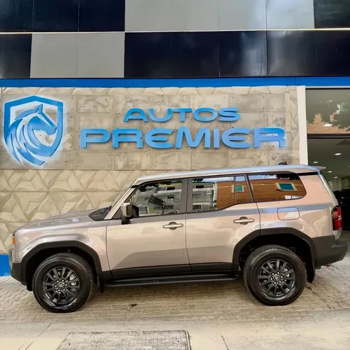 Toyota Land Cruiser Prado 2025 Plateado Caracas