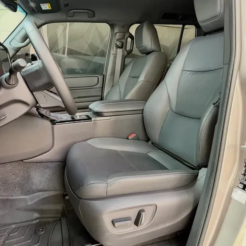 Toyota Land Cruiser Prado 2025 Plateado Caracas