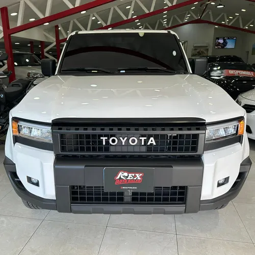 Toyota Prado TX 2025 Blanco Caracas