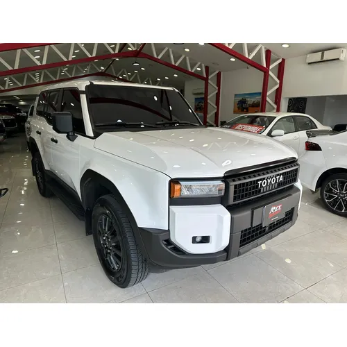 Toyota Prado TX 2025 Blanco Caracas