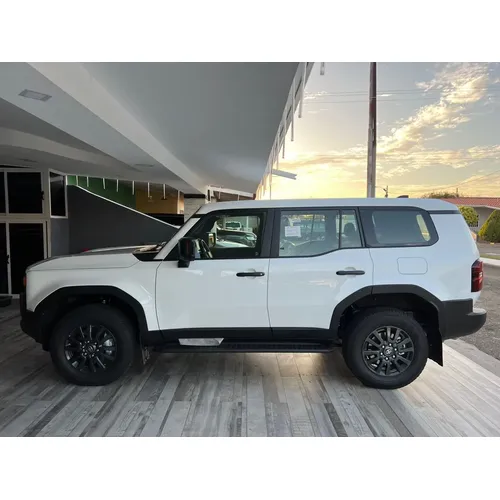 Toyota Prado TX 2026 Blanco Caracas
