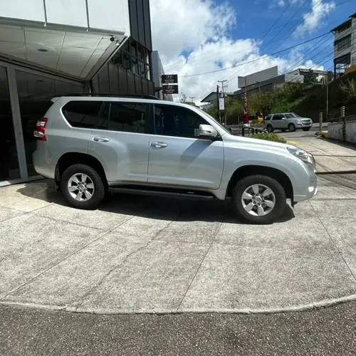 Toyota Prado TXL 2015 Plateado Los Teques
