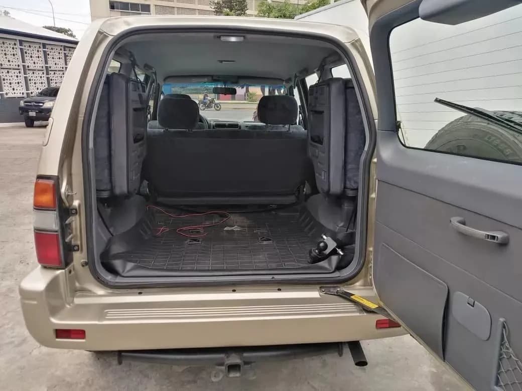 Toyota Prado VX Automática 4x4 2005 Marrón