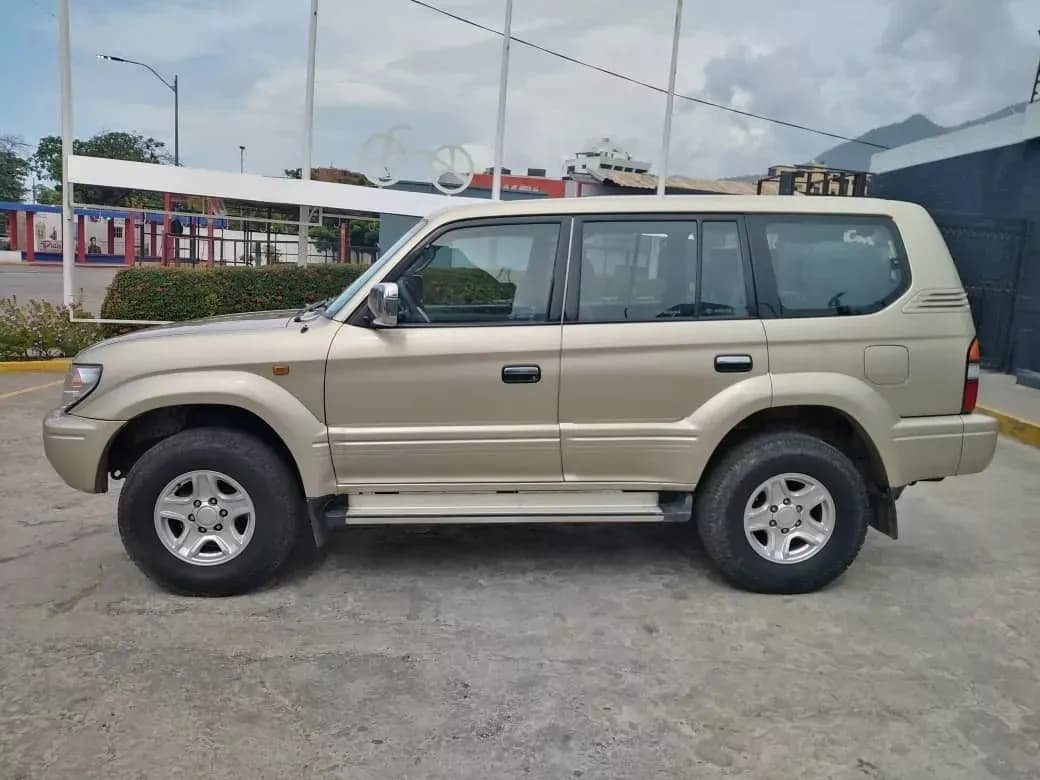 Toyota Prado VX Automática 4x4 2005 Marrón