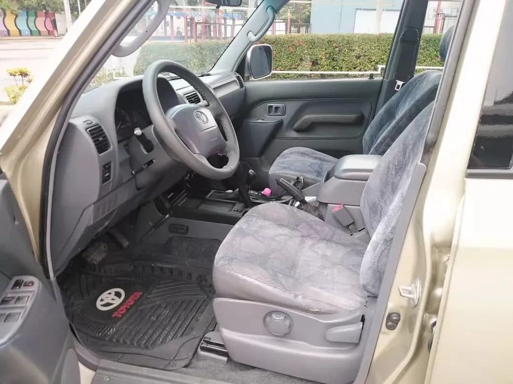 Toyota Prado VX Automática 4x4 2005 Marrón