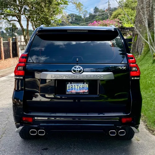 Toyota Prado VX 2022 Negro Caracas