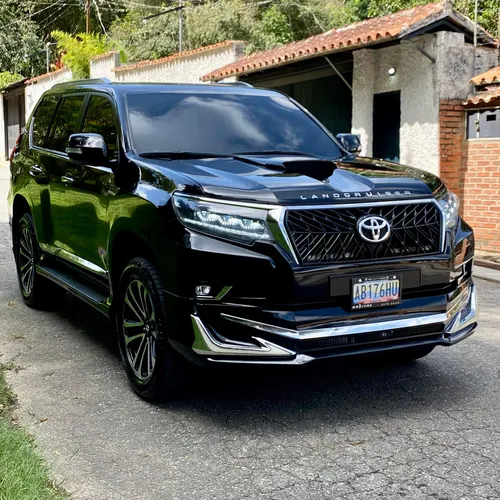 Toyota Prado VX 2022 Negro Caracas