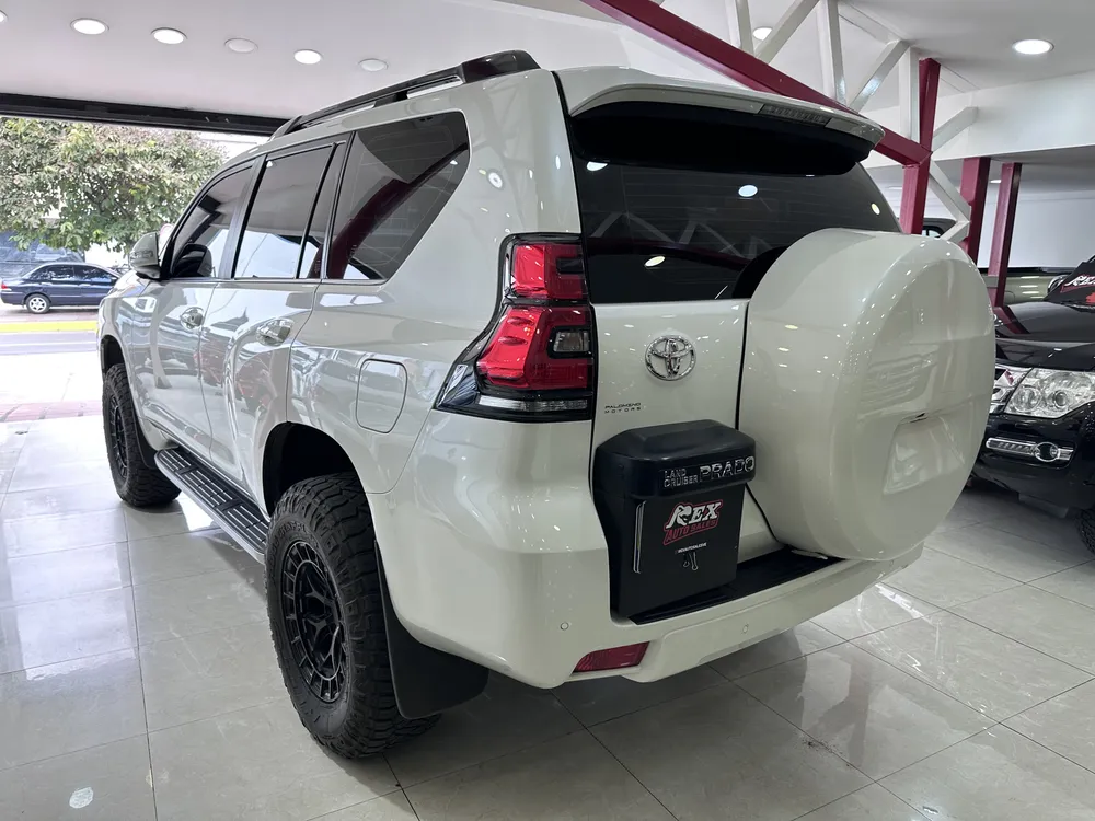 Toyota Prado 2024 Blanco Caracas