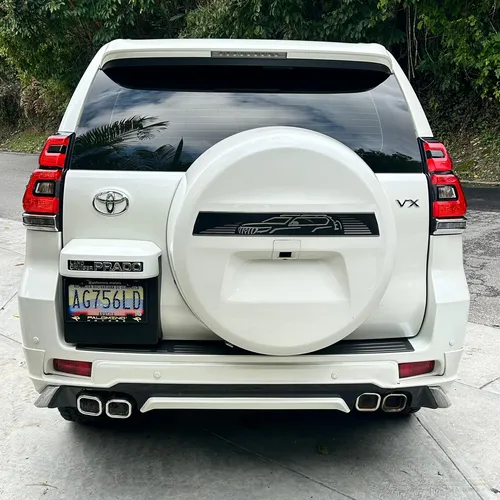 Toyota Prado VX 2022 Blanco Caracas