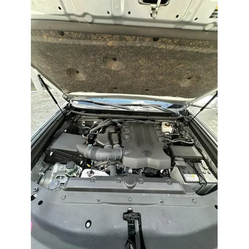 Toyota Land Cruiser Prado VX 2024 Plateado Caracas