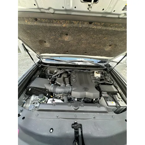 Toyota Prado VX 2024 Plateado Caracas