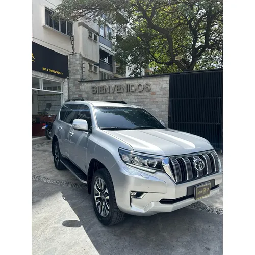 Toyota Land Cruiser Prado VX 2024 Plateado Caracas