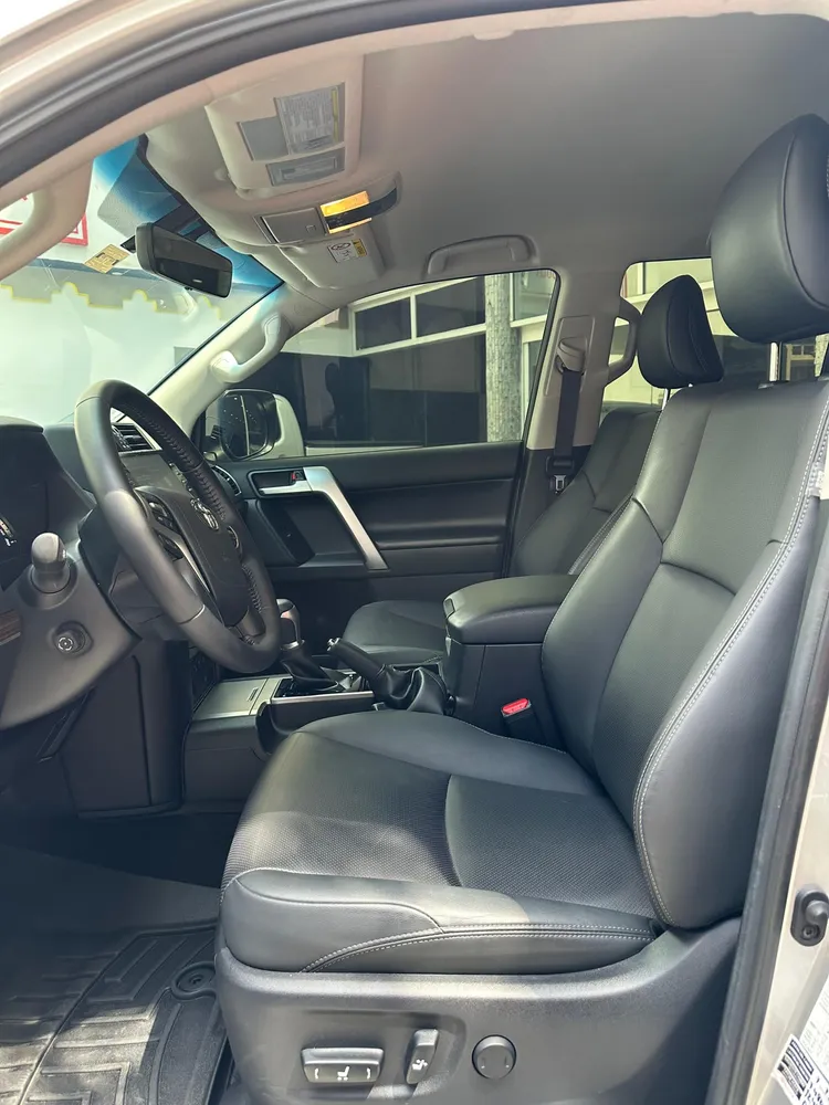 Toyota Prado VX 2024 Plateado Caracas