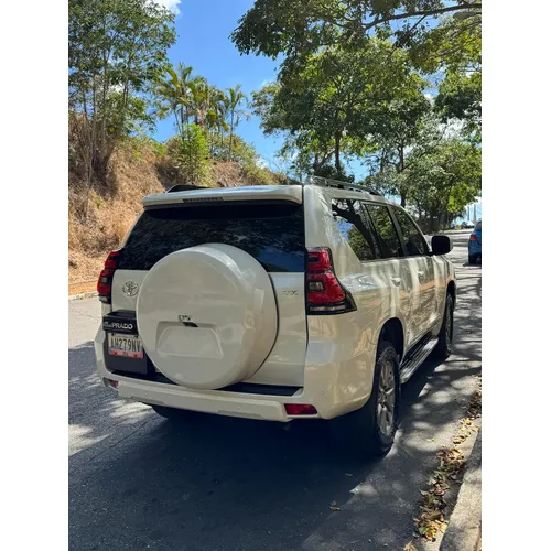 Toyota Prado VX 2020 Blanco Caracas