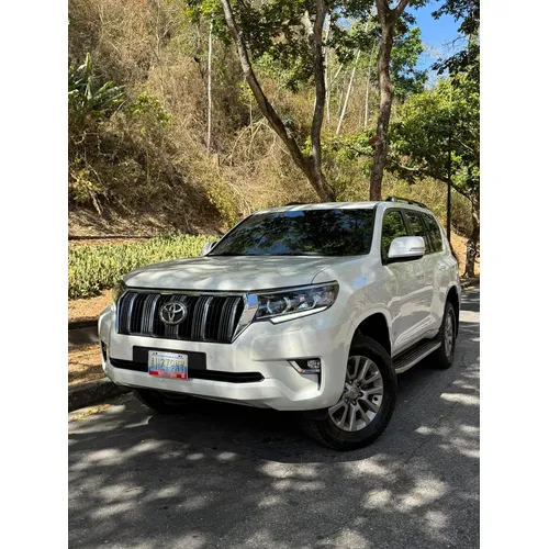 Toyota Prado VX 2020 Blanco Caracas