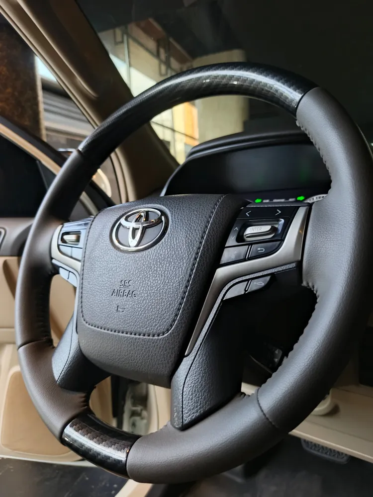 Toyota Prado VX 2022 Blanco Caracas