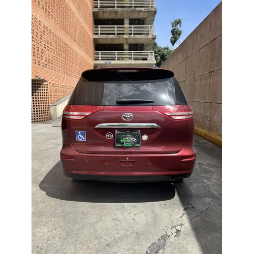 Toyota Previa 2008 Rojo Caracas