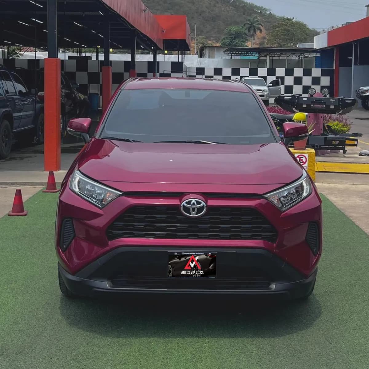 Toyota RAV4 2022 Rojo