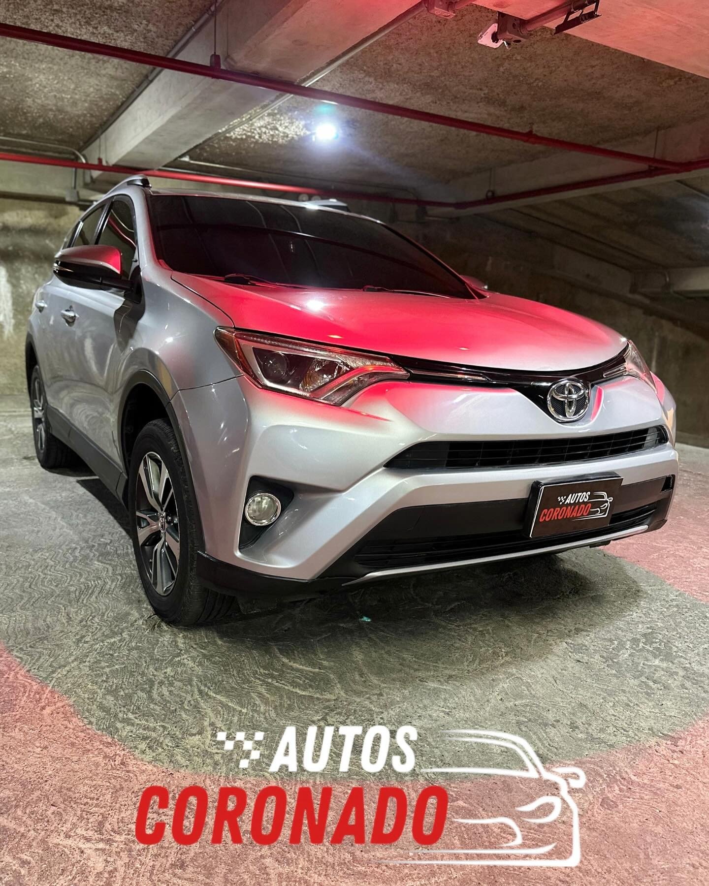 Toyota RAV4 XLE 2016 Plata