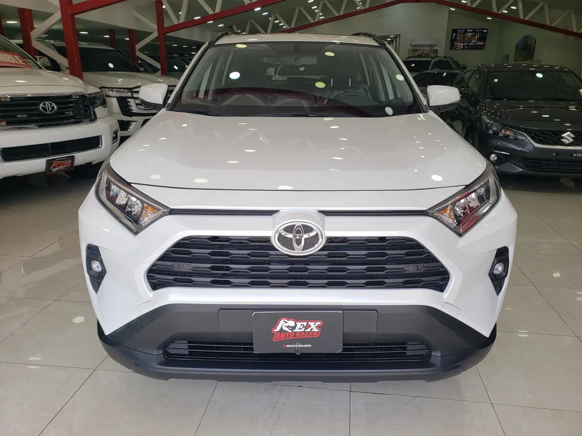 Toyota RAV4 2024 Blanco Caracas