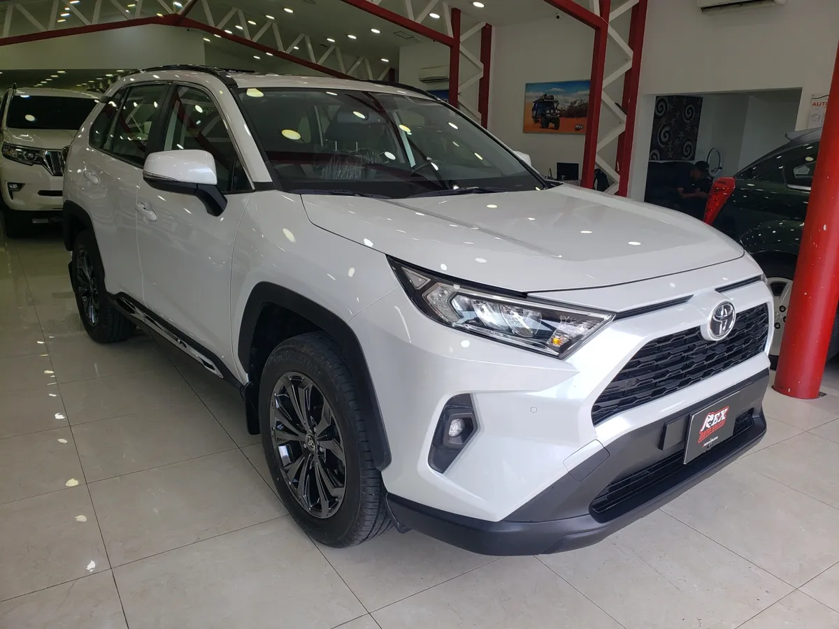 Toyota RAV4 2024 Blanco Caracas