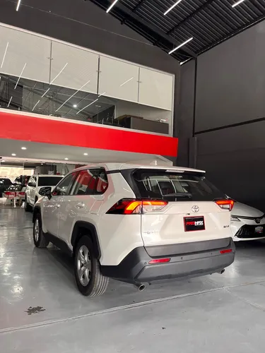 Toyota RAV4 2025 Blanco Caracas