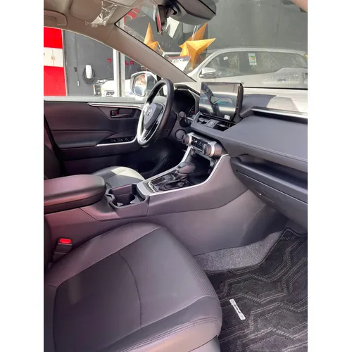 Toyota RAV4 2025 Blanco Caracas