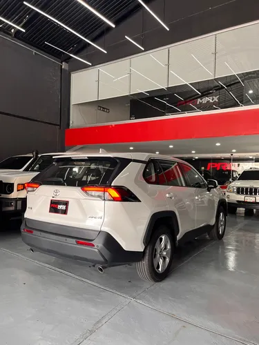 Toyota RAV4 2025 Blanco Caracas