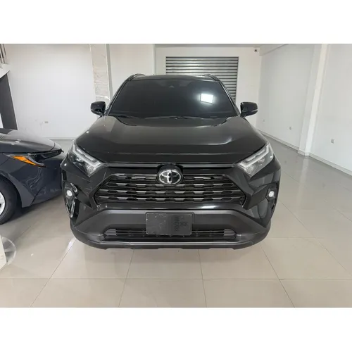 Toyota RAV4 XLE 2023 Negro Maracaibo