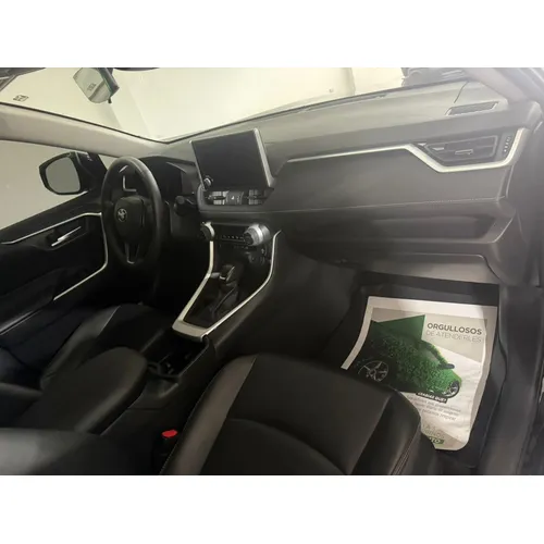 Toyota RAV4 XLE 2023 Negro Maracaibo