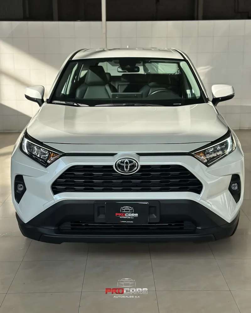 Toyota RAV4 2025 Blanco Caracas