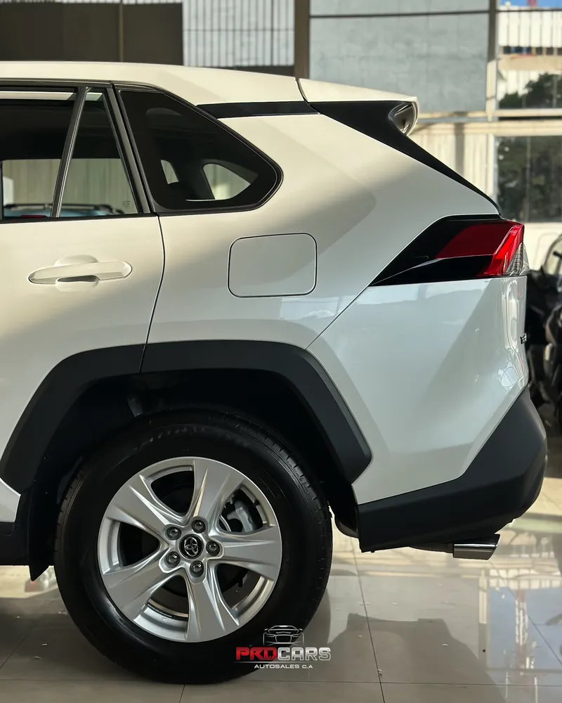 Toyota RAV4 2025 Blanco Caracas