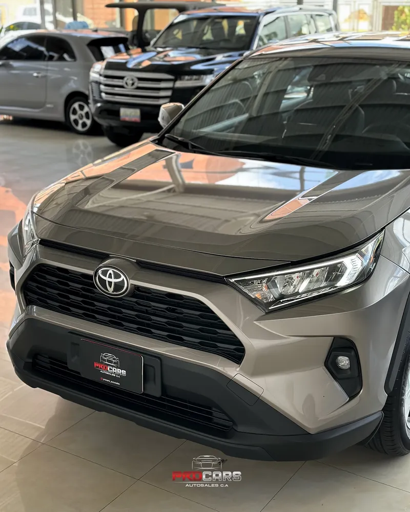 Toyota RAV4 2025 Dorado Caracas