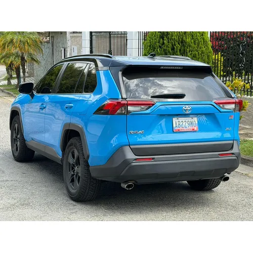 Toyota RAV4 2019 Azul Caracas