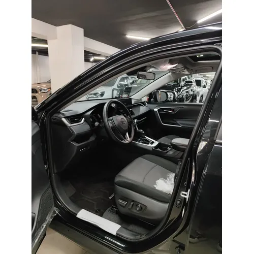 Toyota RAV4 2025 Negro Caracas