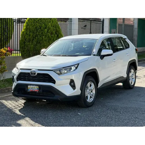 Toyota RAV4 2025 Blanco Caracas