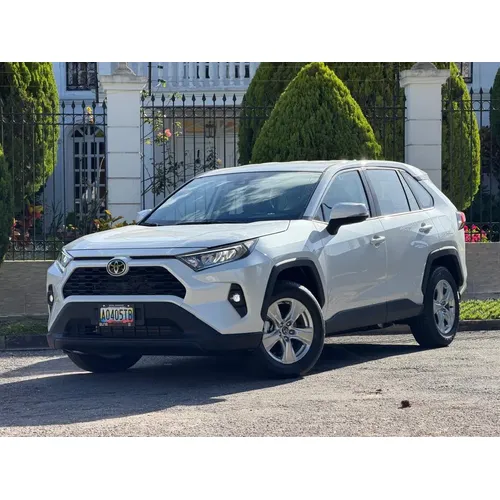 Toyota RAV4 2025 Blanco Caracas