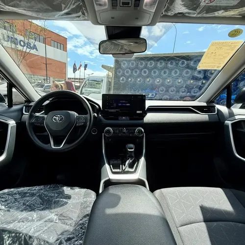 Toyota RAV4 2025 Negro Caracas