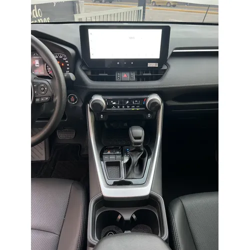 Toyota RAV4 2025 Blanco Caracas