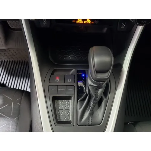 Toyota RAV4 2023 Gris Caracas