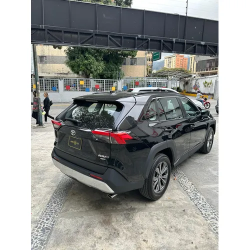 Toyota RAV4 AWD 2025 Negro Caracas