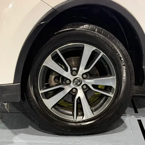 Toyota RAV4 LE 2016 Blanco Caracas