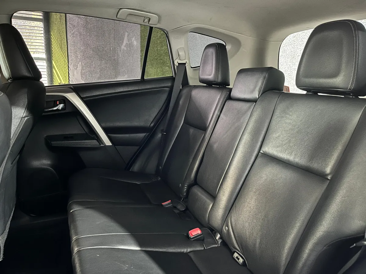 Toyota RAV4 Limited 2015 Plateado Caracas